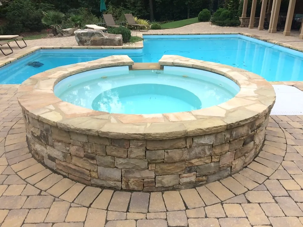 Affordable lawn care service in Ozark, MO - Rooster Outdoor