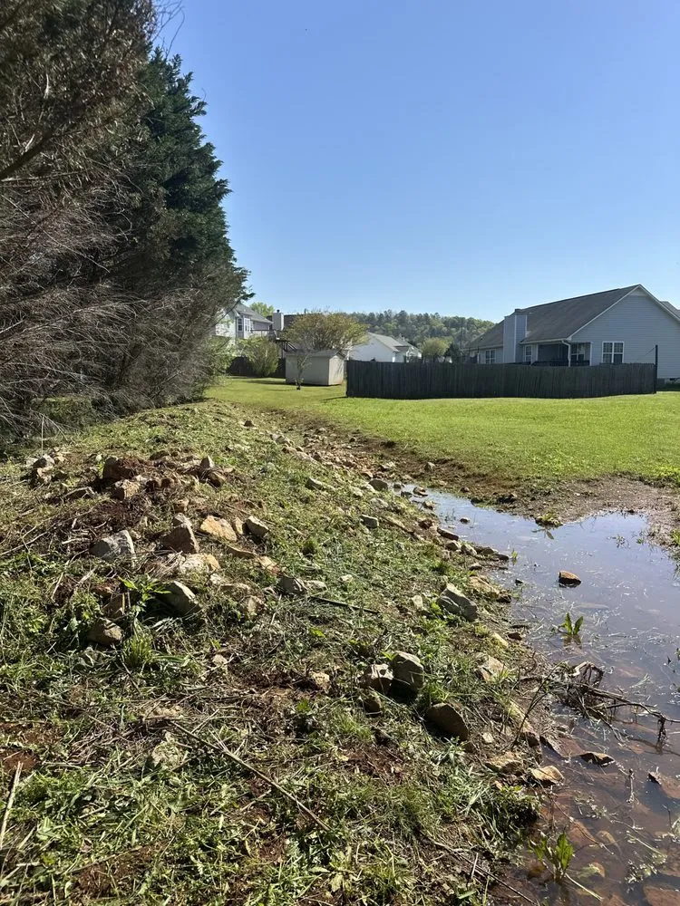 Top-rated landscaping services in Anniston, AL by Rooster's Landscape Services