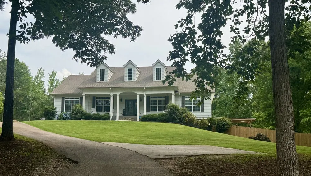 Affordable yard maintenance for homes across Anniston, AL - Rooster's Landscape Services