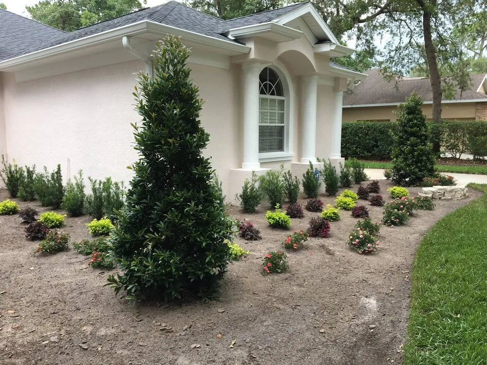 Custom residential landscaping in Lakeland, FL by Rooster's Restorations