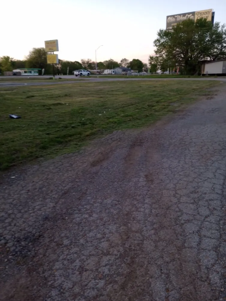 Trusted lawn mowing service experts serving Wagoner, OK - Root Family Lawn Care & Home Services