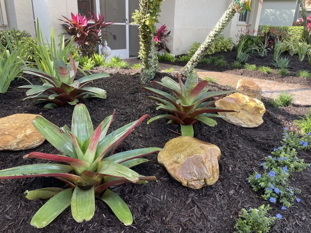 Custom garden landscaping in Boynton Beach, FL by Root Wise