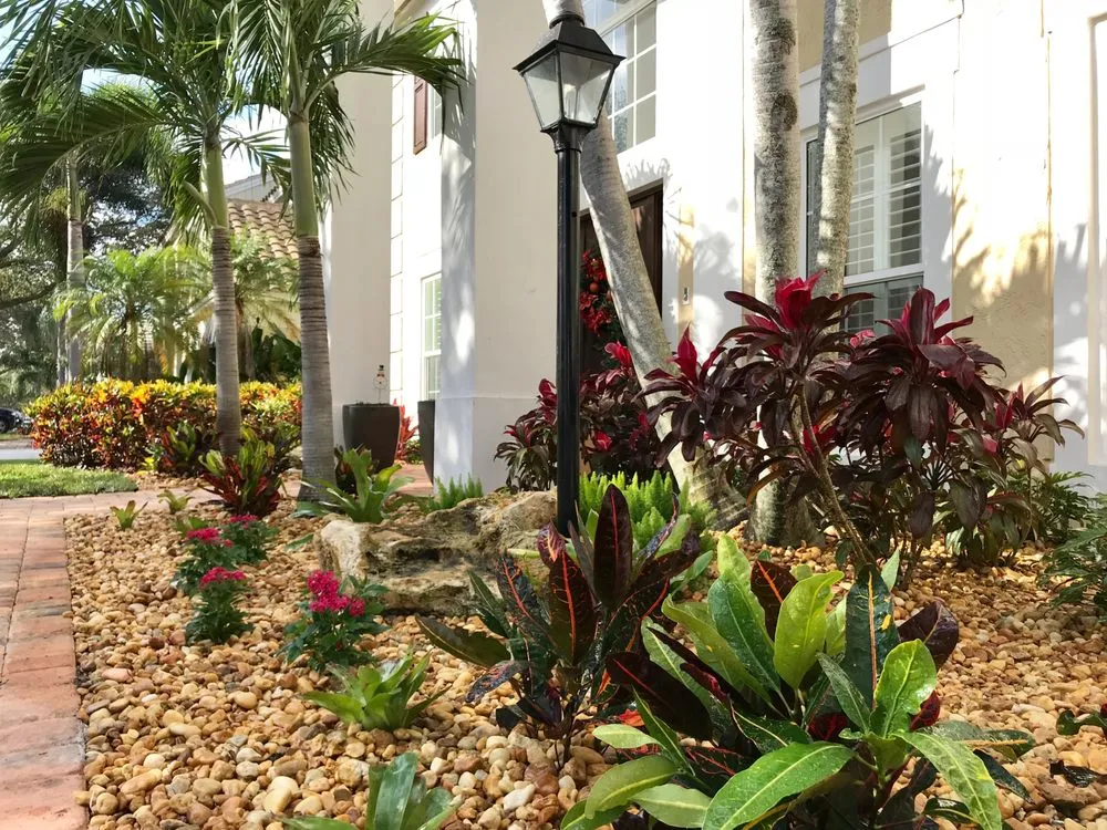 Affordable landscape design experts serving Palm Beach Gardens, FL - Roots Landscape Service