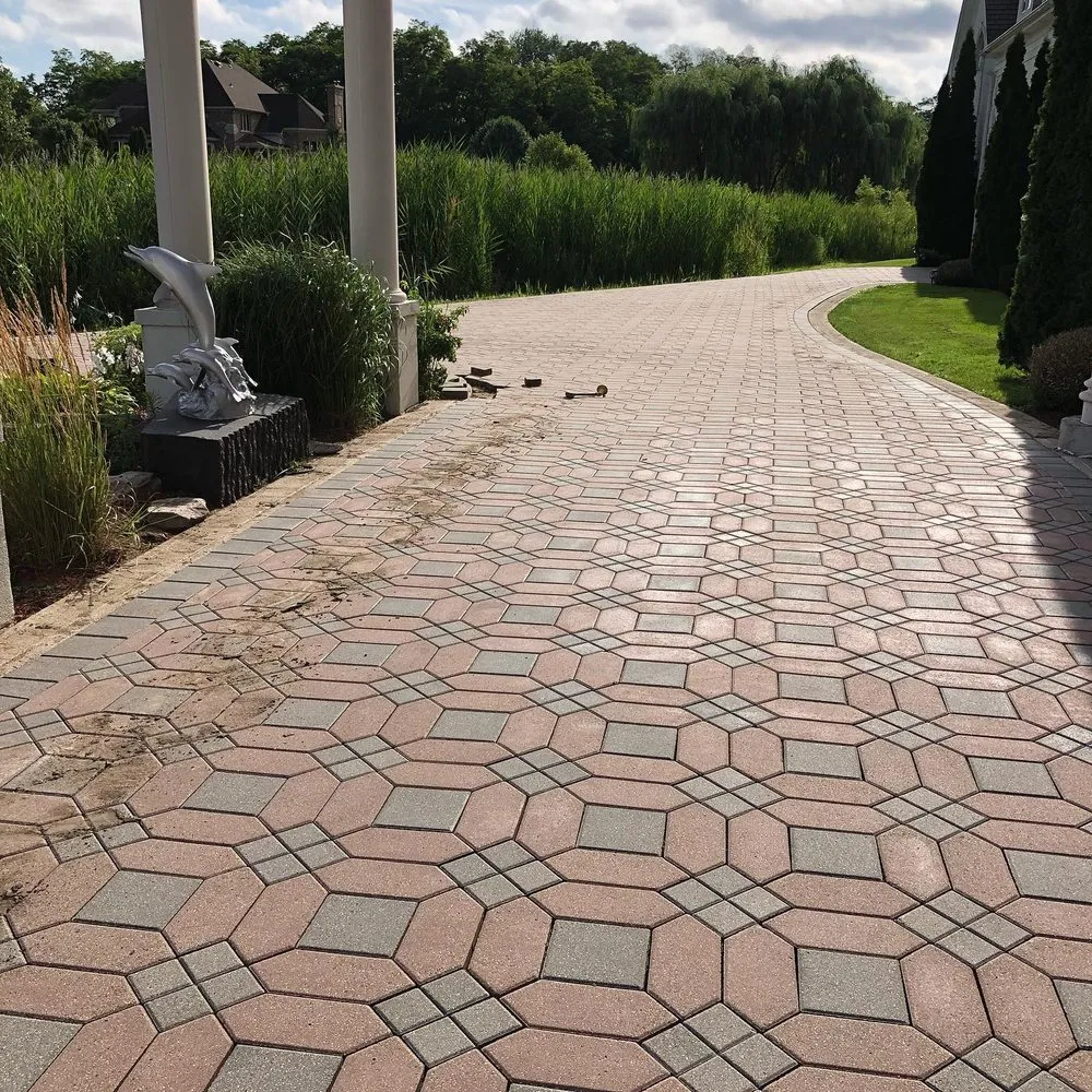 Trusted yard maintenance in Palatine, IL - Roots Lawn Care