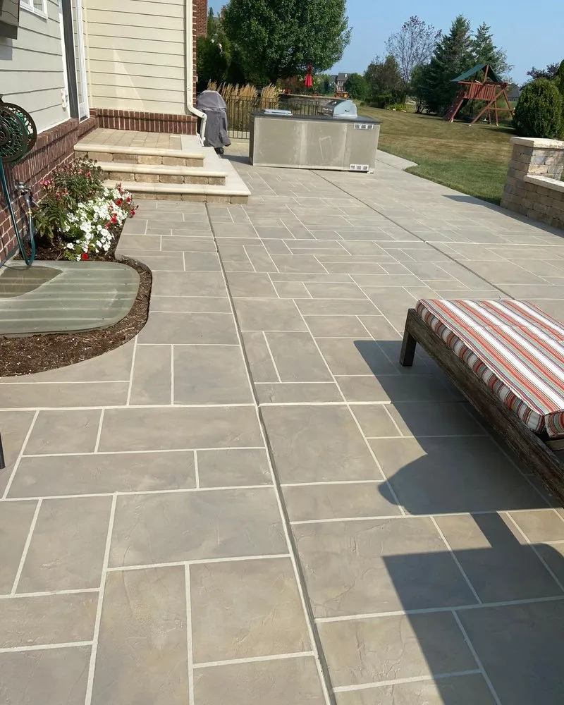 Top-rated lawn care service experts serving Palatine, IL - Roots Lawn Care