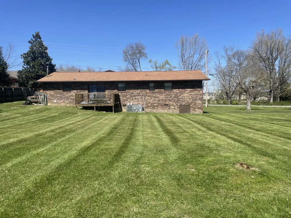 Local yard maintenance in Sevierville, TN by Roots Lawn Service