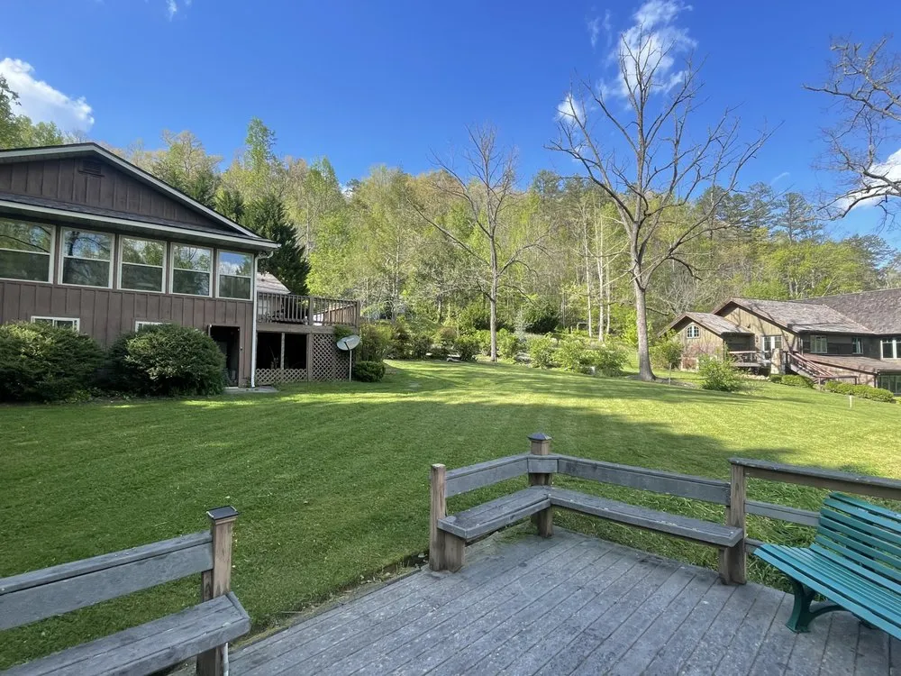 Top-rated landscape design with custom design in Sevierville, TN by Roots Lawn Service