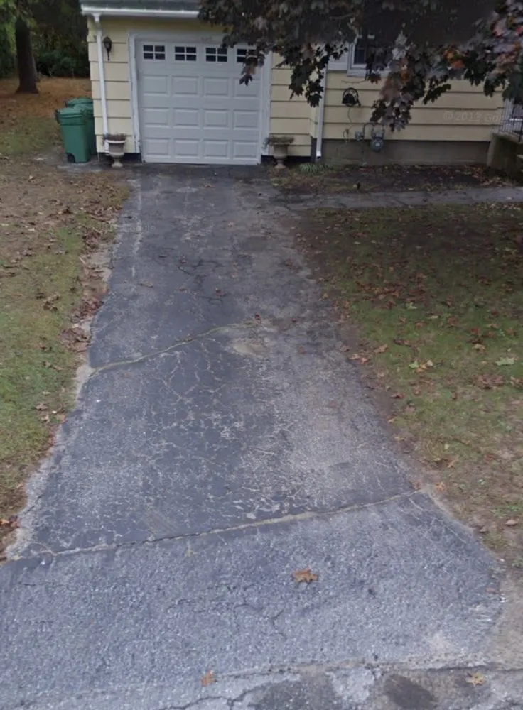 Trusted yard cleanup service for residential properties across Chelmsford, MA - Roots 'n Shoots