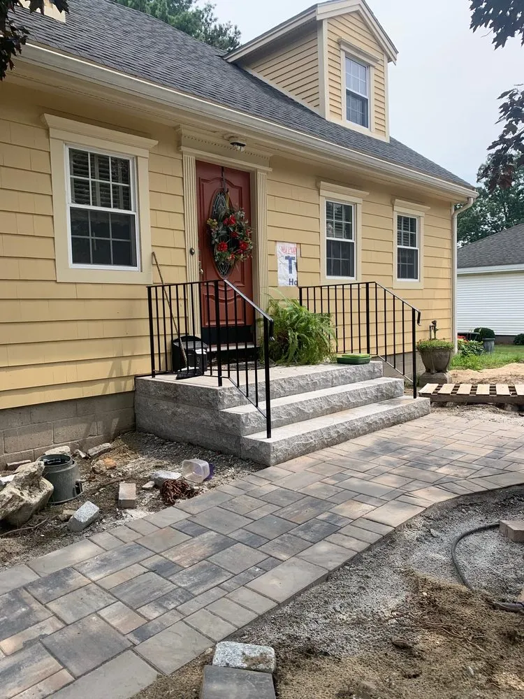 Expert lawn care service experts serving Chelmsford, MA - Roots 'n Shoots