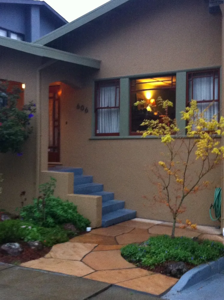 Top-rated yard cleanup service in Oakland, CA - Roots 'n Shoots Landscaping