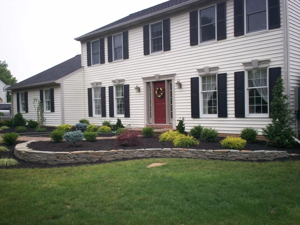 Professional garden landscaping experts serving Manheim, PA - Root's Nurseries
