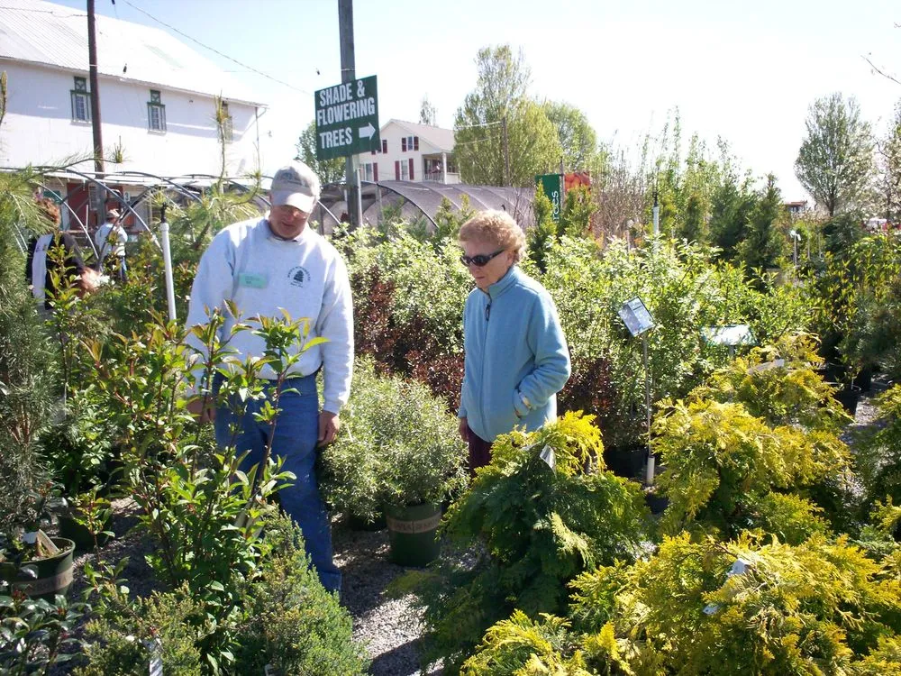 Reliable garden landscaping experts serving Manheim, PA - Root's Nurseries