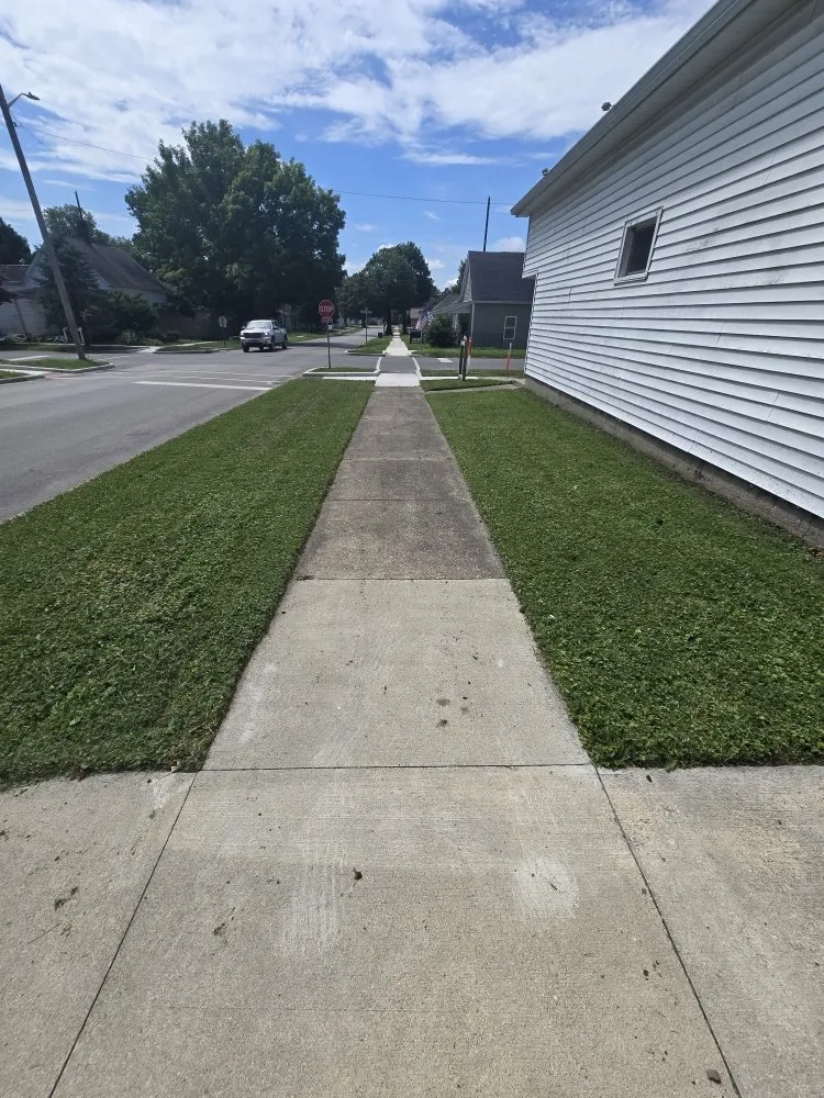 Local landscape installation near you in Martinsville, IN by Roper Mowing