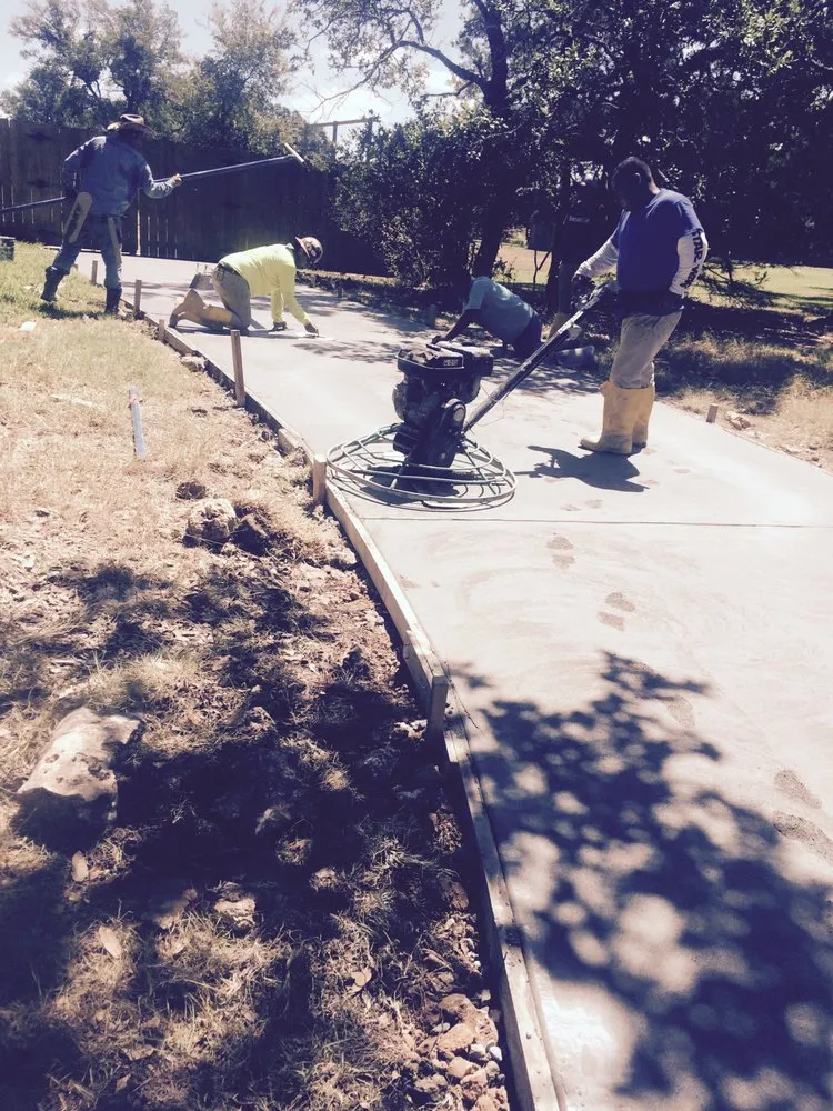Top-rated yard cleanup service for residential properties across Georgetown, TX - Roping Construction