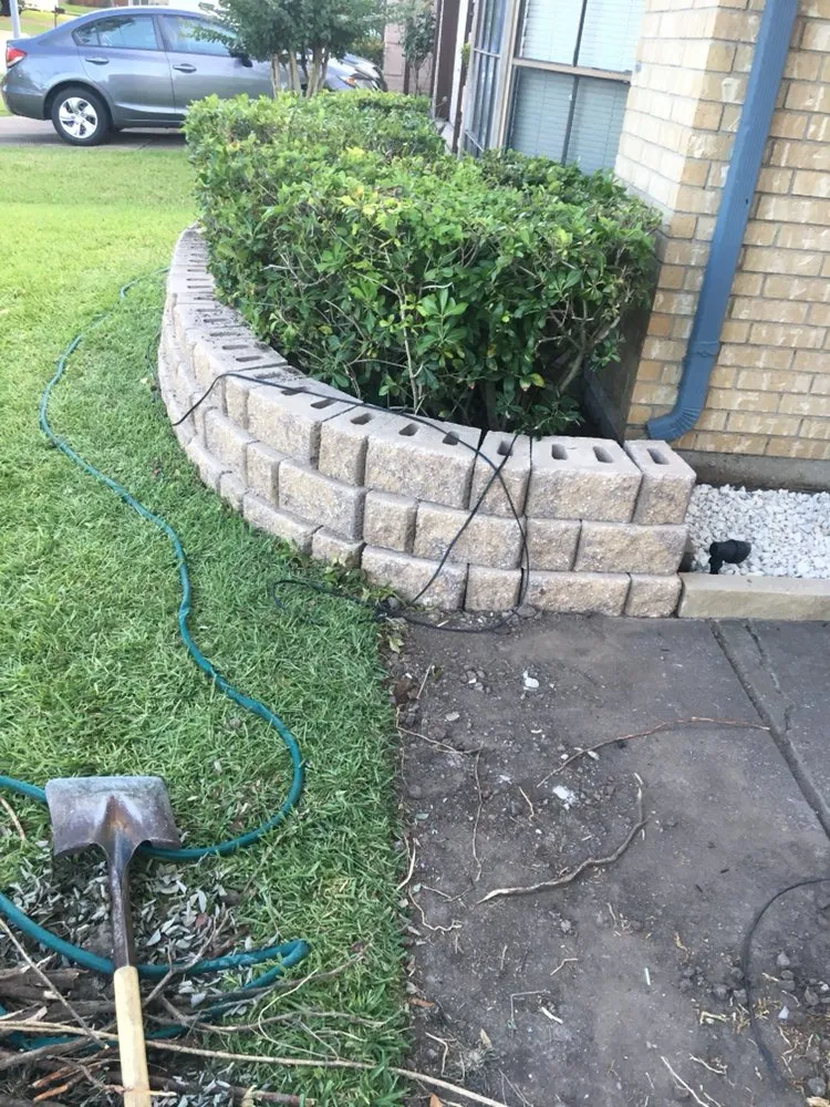 Top-rated landscaping services in Houston, TX - Roque's Custom Landscaping