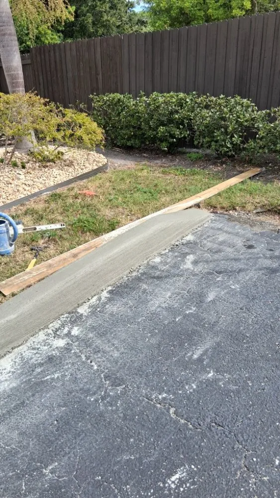 Custom yard cleanup service in Temple Terrace, FL by Ros & Kako Construction