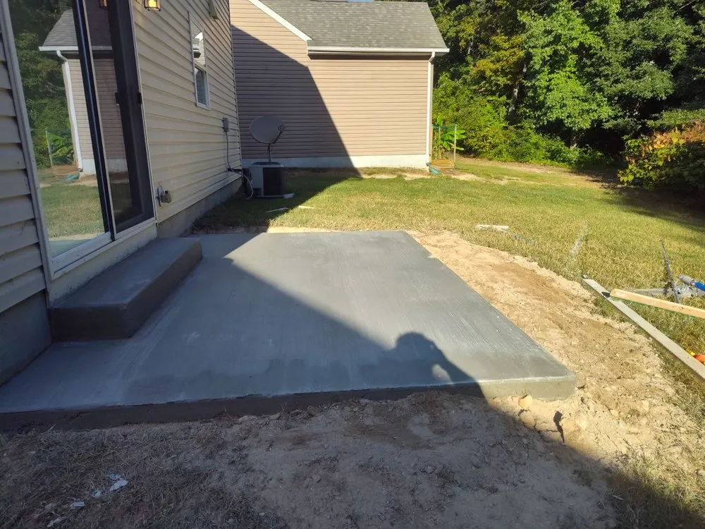 Top-rated landscape installation with custom design in Millsboro, DE by Ros Landscaping