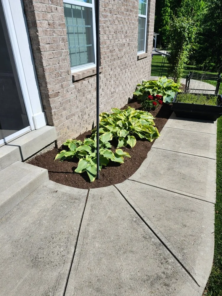 Professional yard maintenance in Greenwood, IN - Ro's Lawn and Landscape