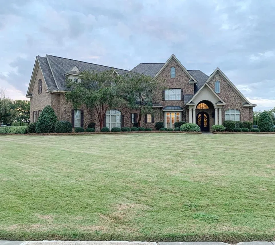 Affordable outdoor landscaping in Montgomery, AL by Ro's Lawn Care