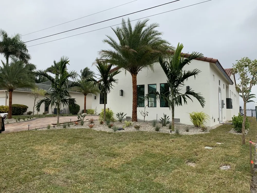 Custom yard maintenance in Cape Coral, FL - Rosado Landscape Design