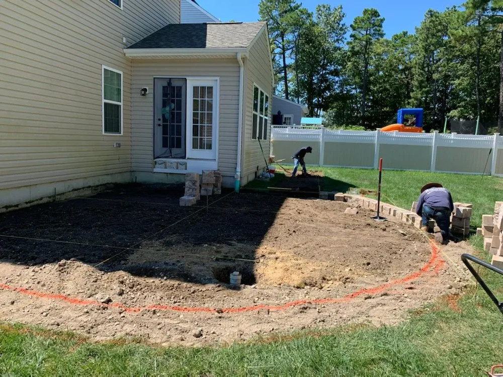 Custom lawn mowing service in Lakewood, NJ by Rosales Landscaping Service