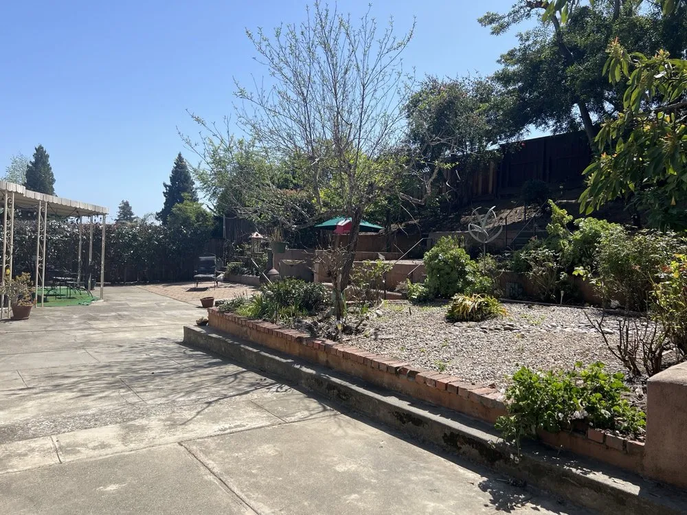 Top-rated lawn mowing service in Hayward, CA - Rosales Landscaping Services