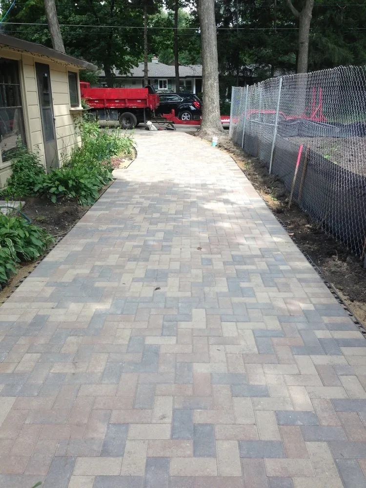 Top-rated lawn care service experts serving Franklin Park, IL - Rosario Gambino & Son Landscaping