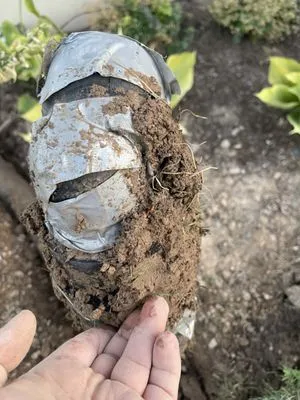 Rosas Construction Logo