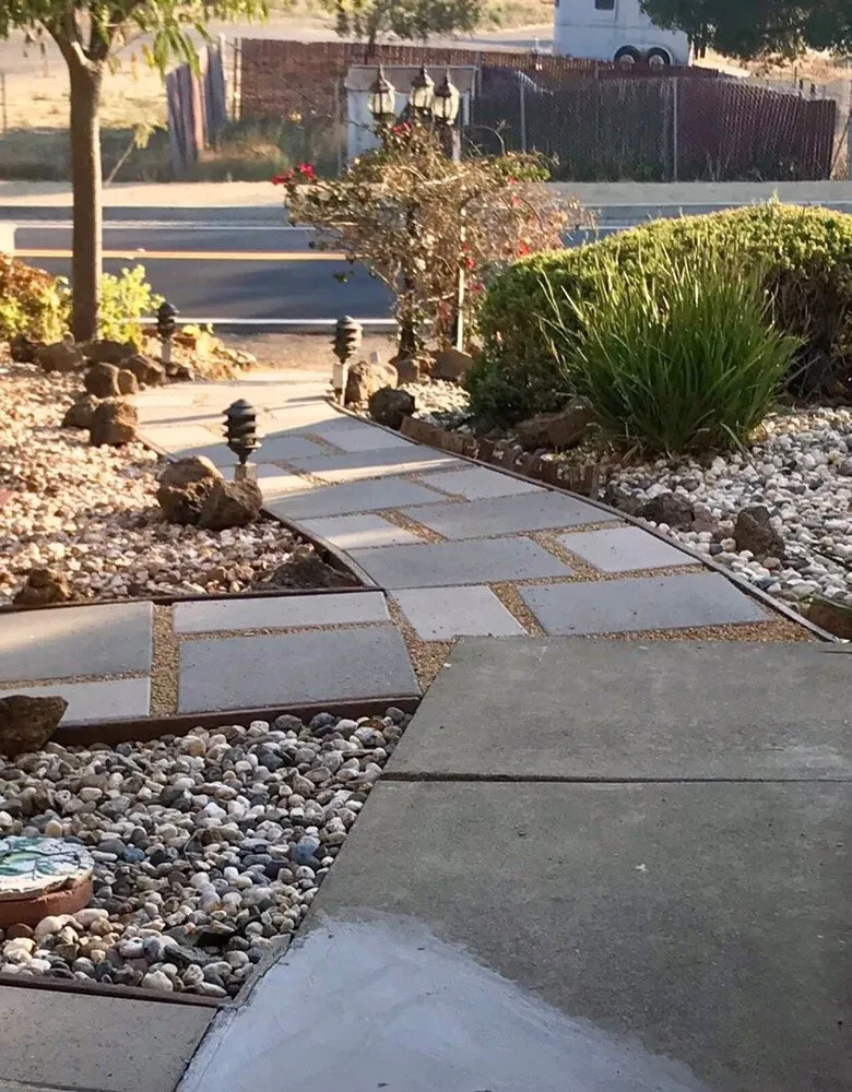 Affordable outdoor landscaping in Hayward, CA - Rosa's Garden and Landscape Service
