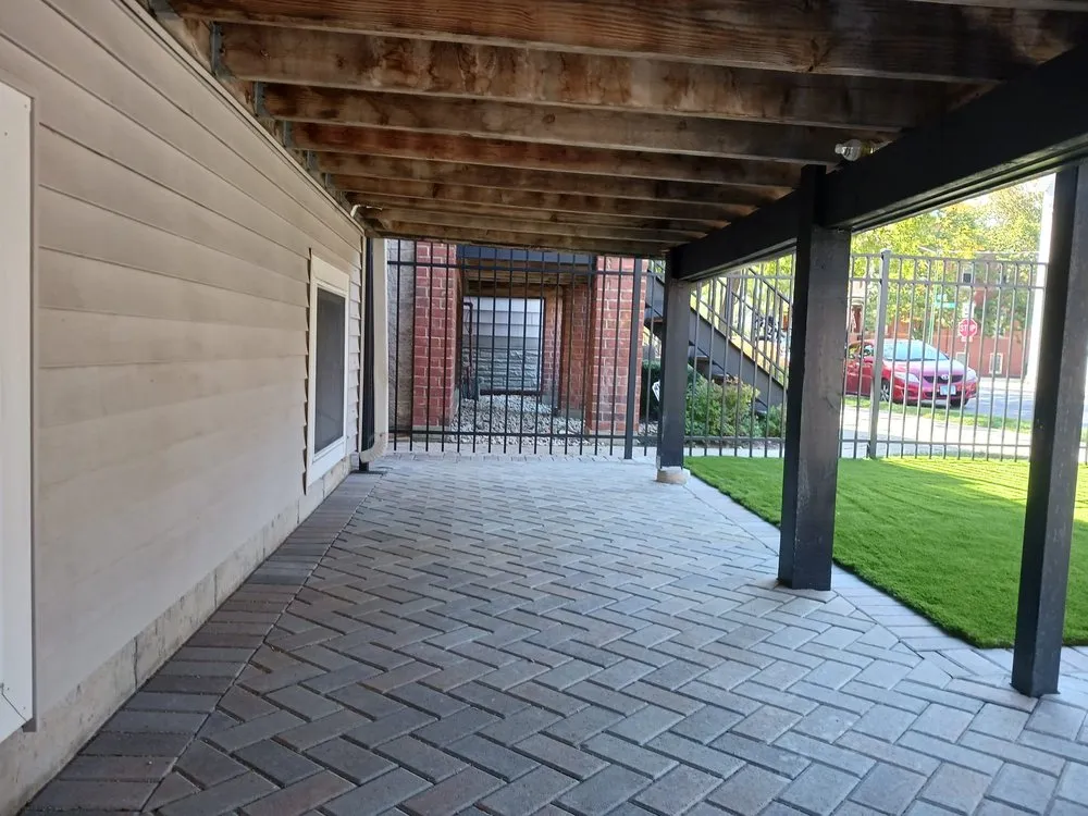 Top-rated yard cleanup service for homes in Island Lake, IL by Rosas Landscaping & Ice Control