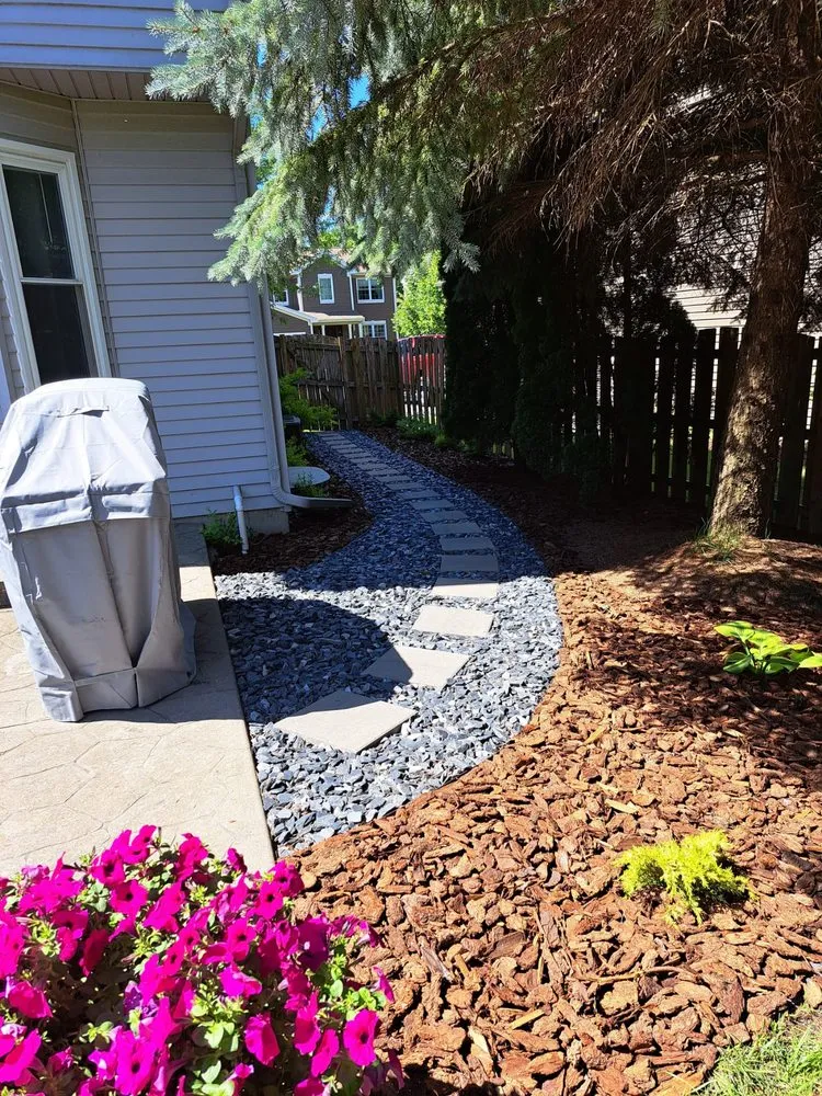 Reliable yard cleanup service experts serving Island Lake, IL - Rosas Landscaping & Ice Control