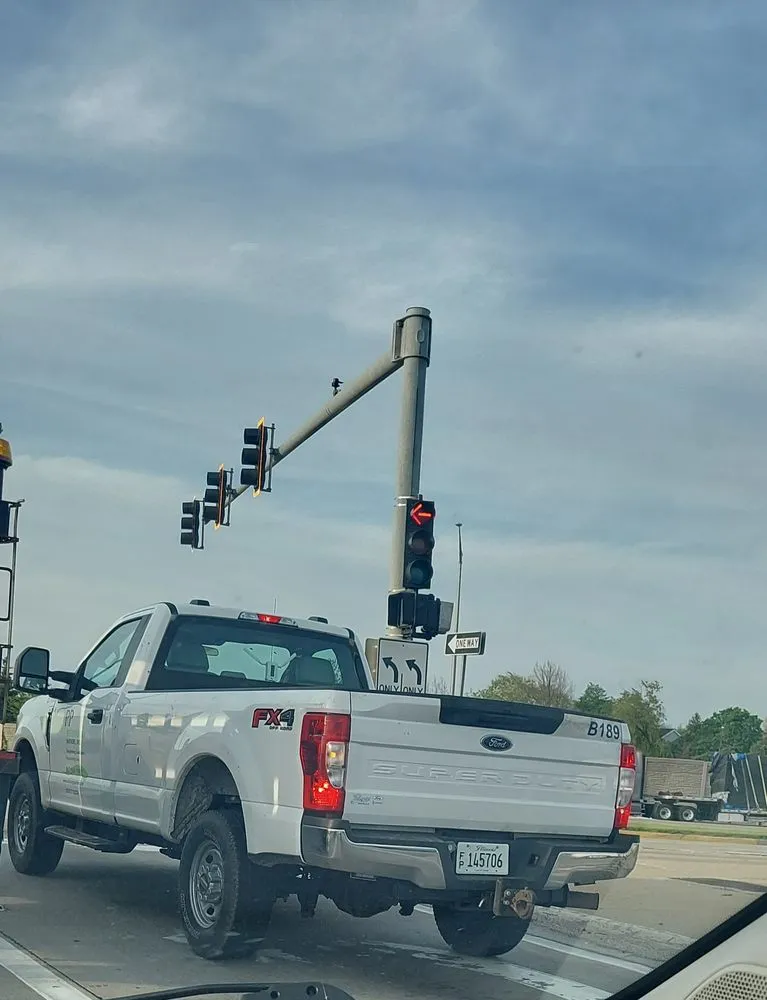 Top-rated lawn mowing service experts serving Libertyville, IL - Rosborough Partners