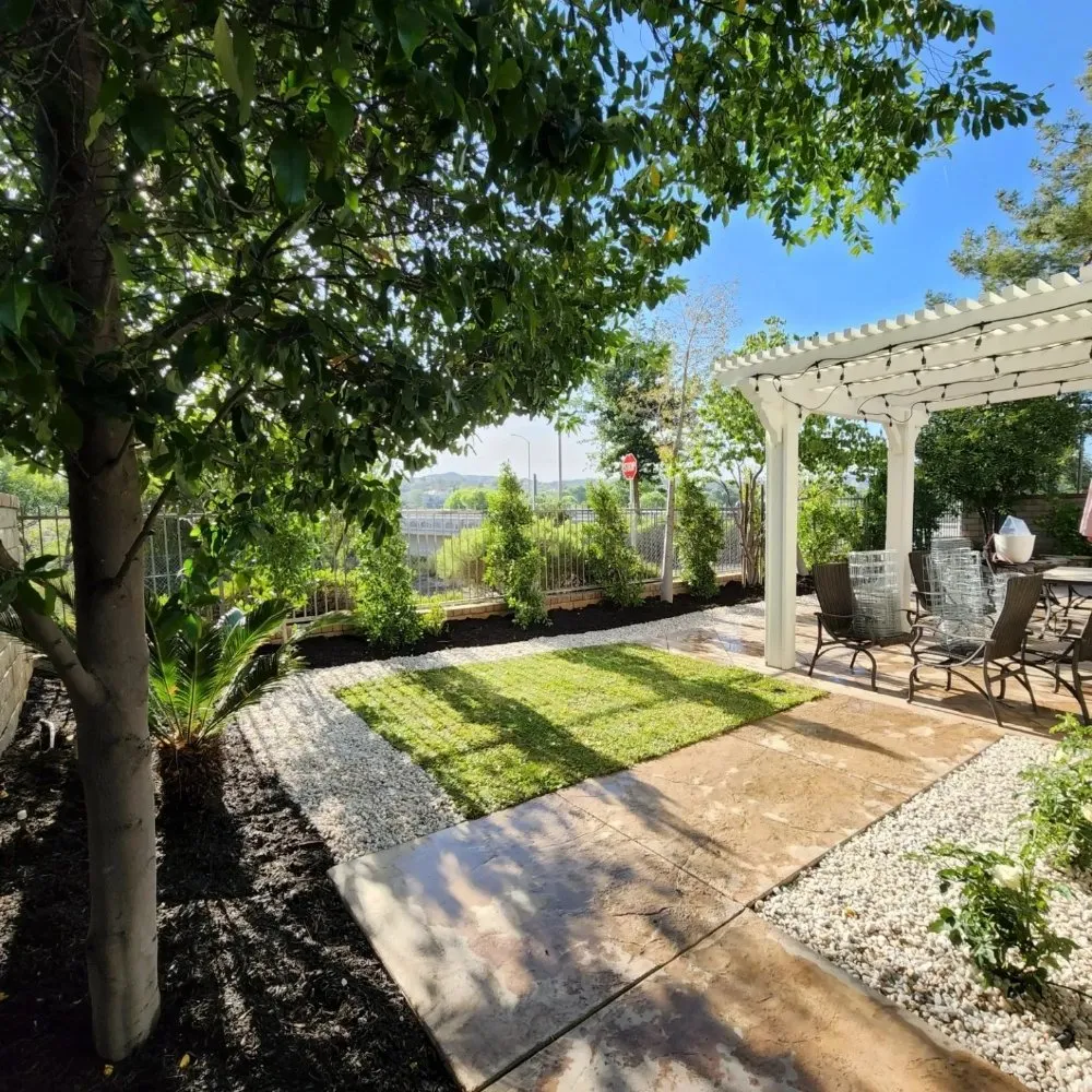 Affordable lawn mowing service experts serving North Hollywood, CA - Roscoe Nursery Wholesale Growers