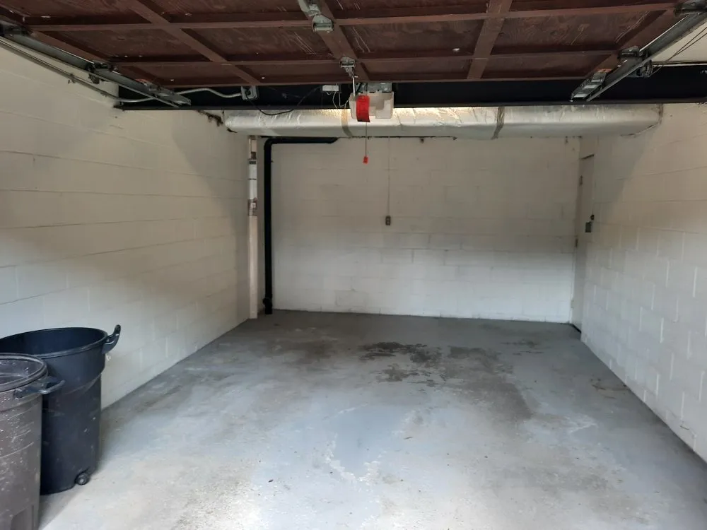 Professional lawn care service experts serving Glenshaw, PA - Roscoe's Maintenance Service