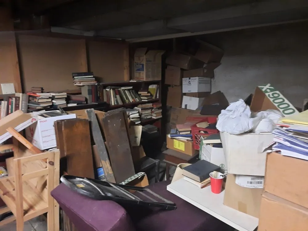 Top-rated lawn mowing service for beautiful yards in Glenshaw, PA by Roscoe's Maintenance Service