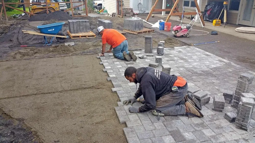 Reliable garden landscaping for residential properties across Terre Haute, IN - Rose Hill Landscaping