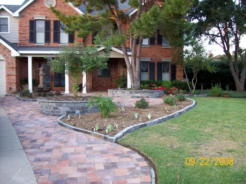 Custom landscaping services in Lewisville, TX by Rose Landscapes