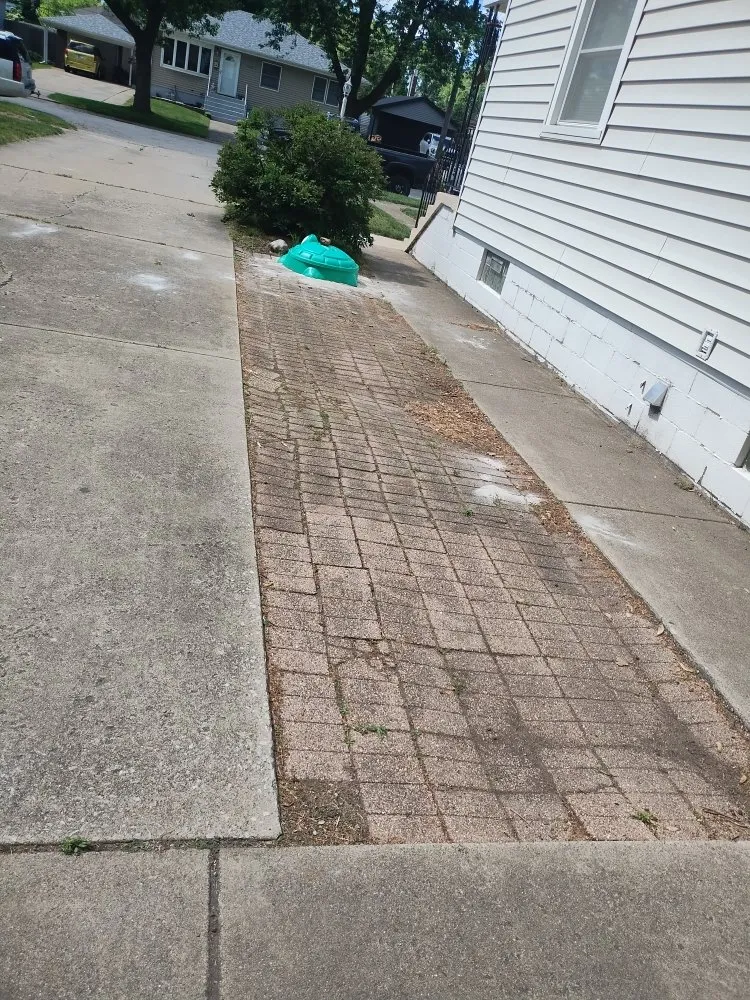 Affordable landscaping services experts serving Hobart, IN - Rose Landscaping & Maintenance