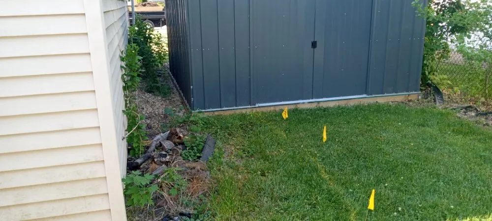 Custom yard cleanup service for homes in Hobart, IN by Rose Landscaping & Maintenance