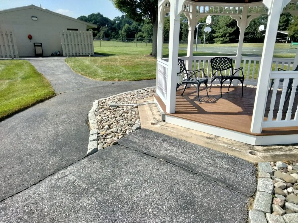 Top-rated garden landscaping for year-round maintenance in Elkton, MD by Rose Landscaping