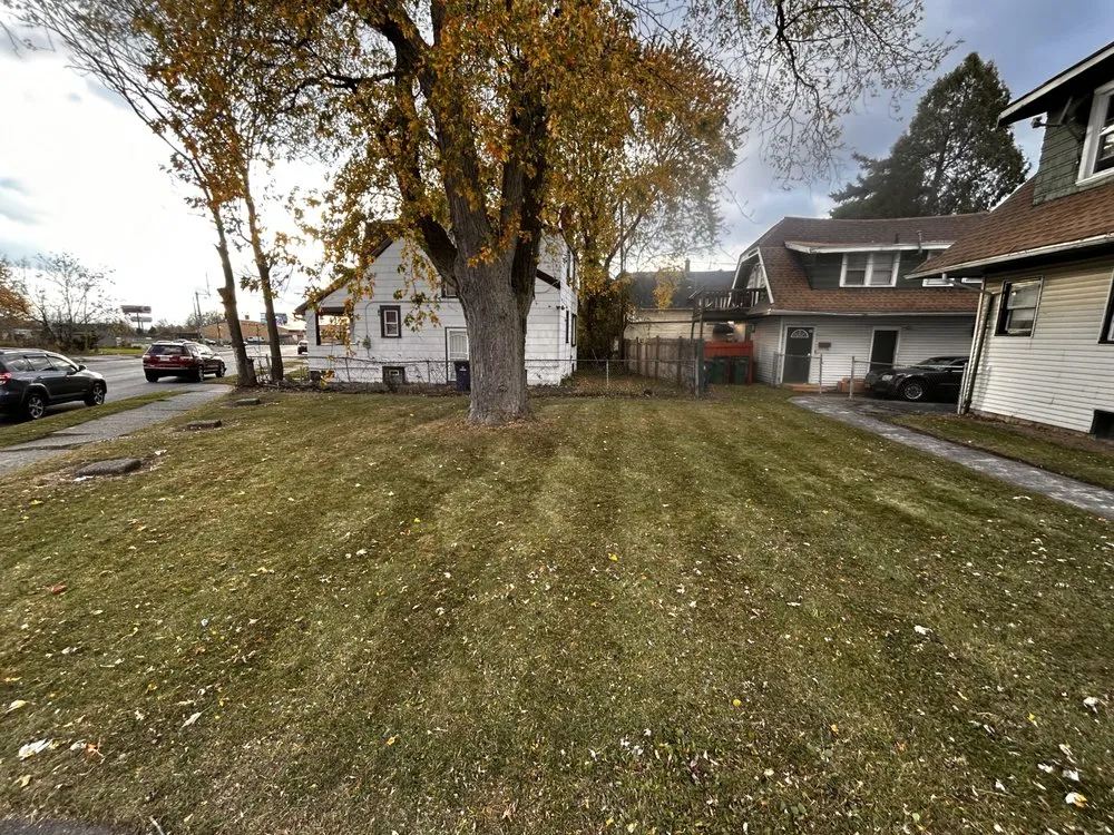 Top-rated garden landscaping for homes in Buffalo, NY by Rose Lawn Care & Snow Removal