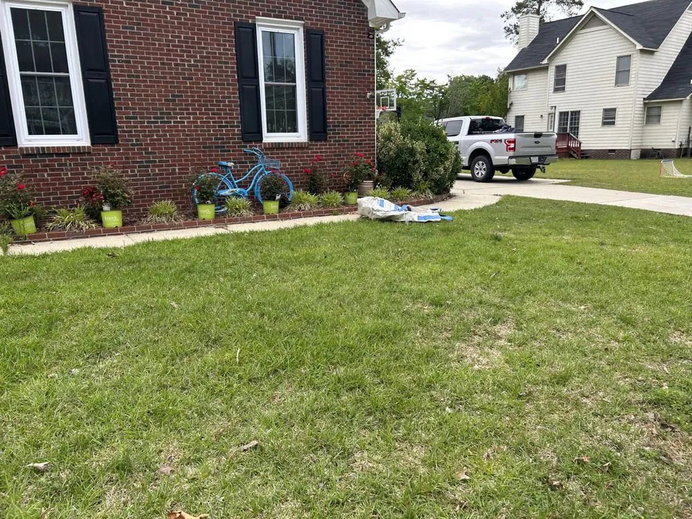 Custom yard maintenance in Fayetteville, NC - Rose Lawn Maintenance