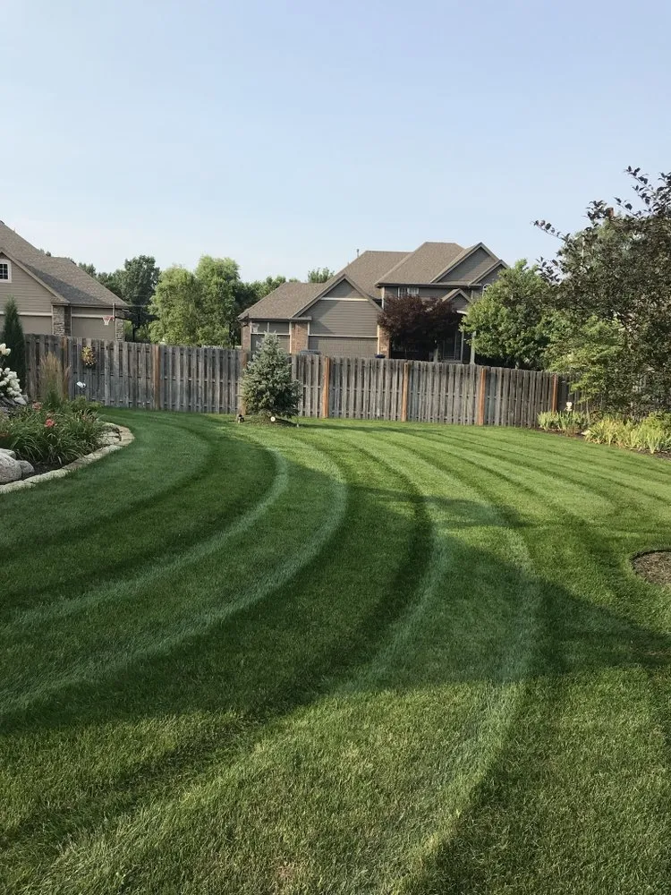 Reliable garden landscaping in Gretna, NE - Rose Turf and Grounds