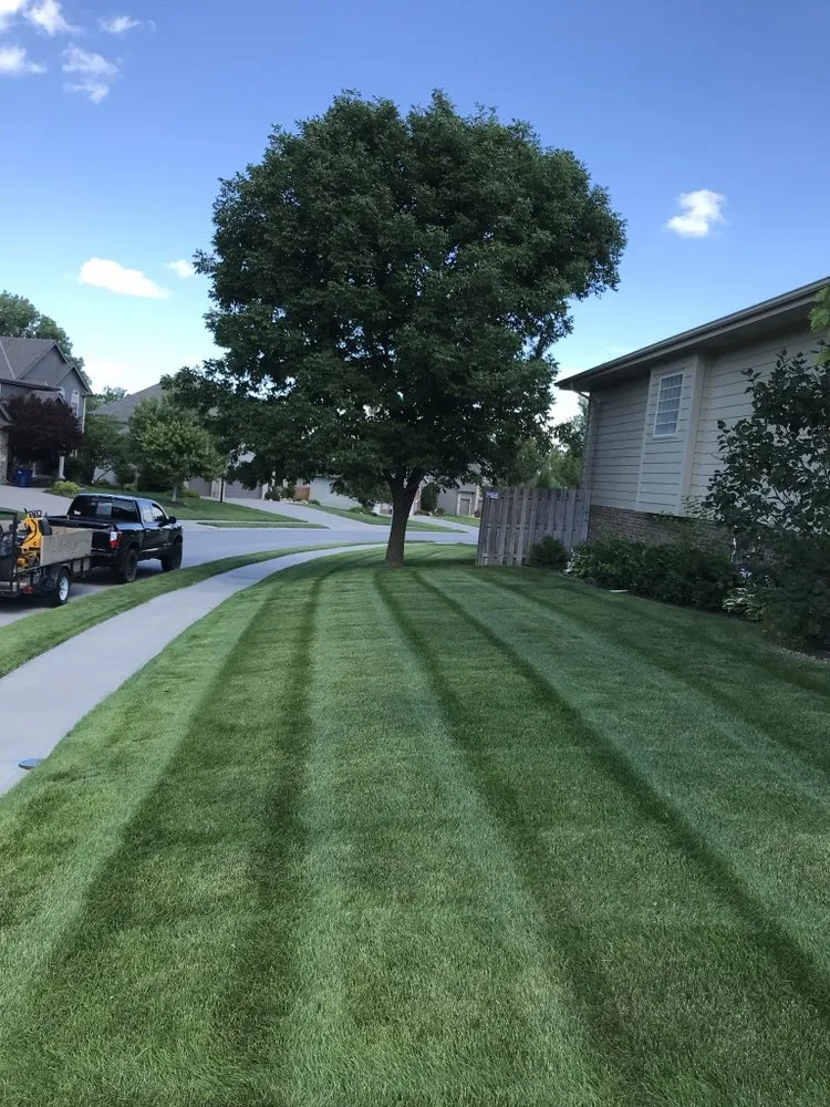 Reliable lawn care service in Gretna, NE - Rose Turf and Grounds