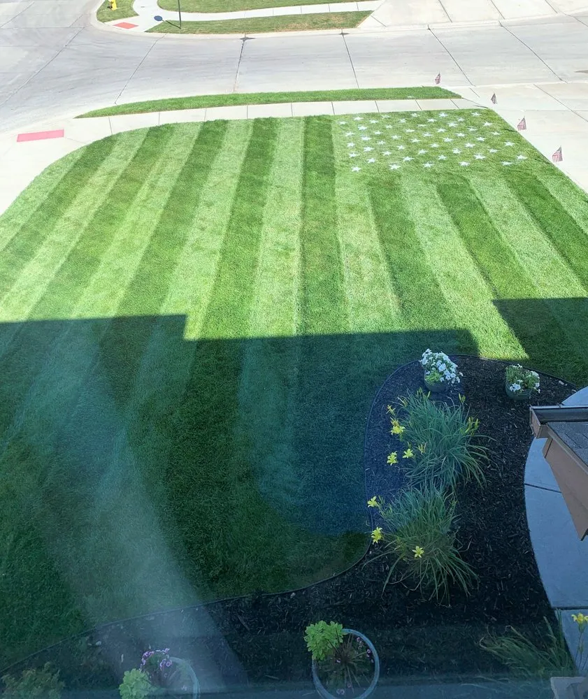 Top-rated lawn care service in Gretna, NE by Rose Turf and Grounds