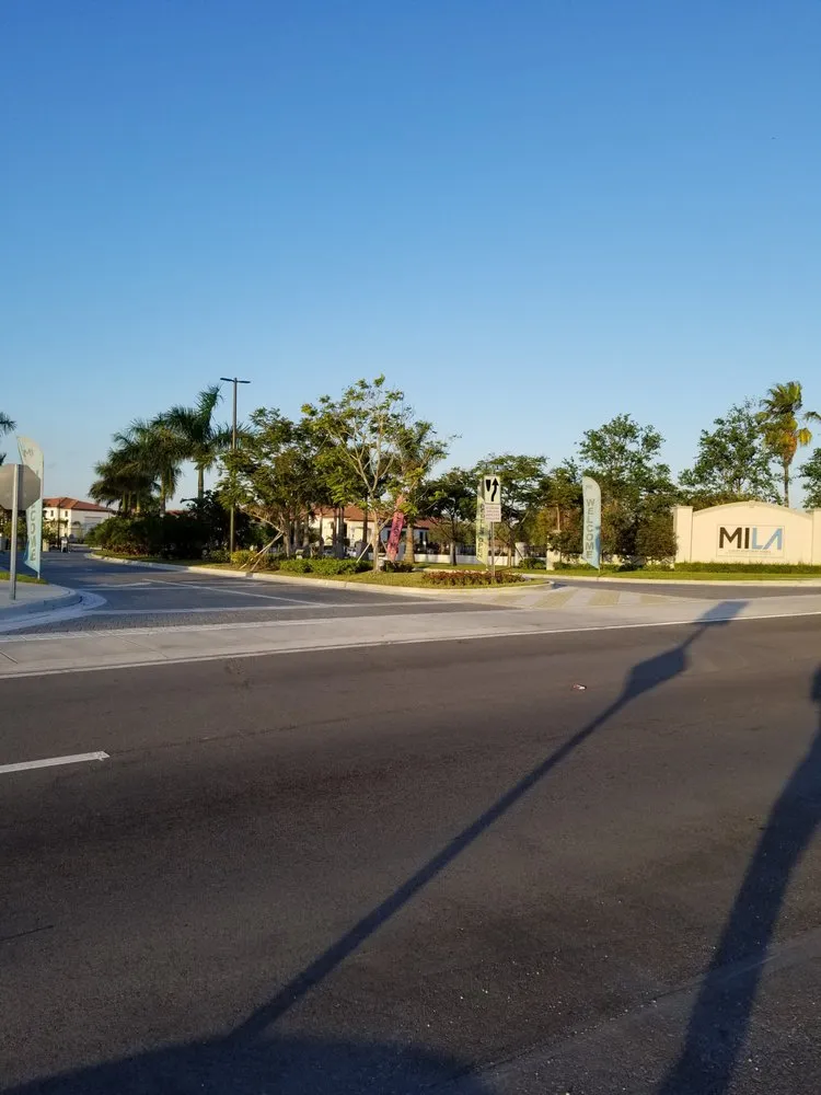 Reliable lawn care service experts serving Miami, FL - Rose Valley Landscaping