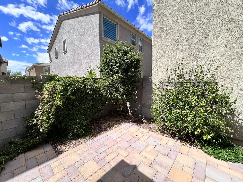 Reliable garden landscaping in Phoenix, AZ by Rosecape & Maintenance