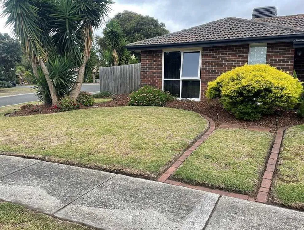 Local lawn mowing service in Austin, TX by Rosedale Lawn Services