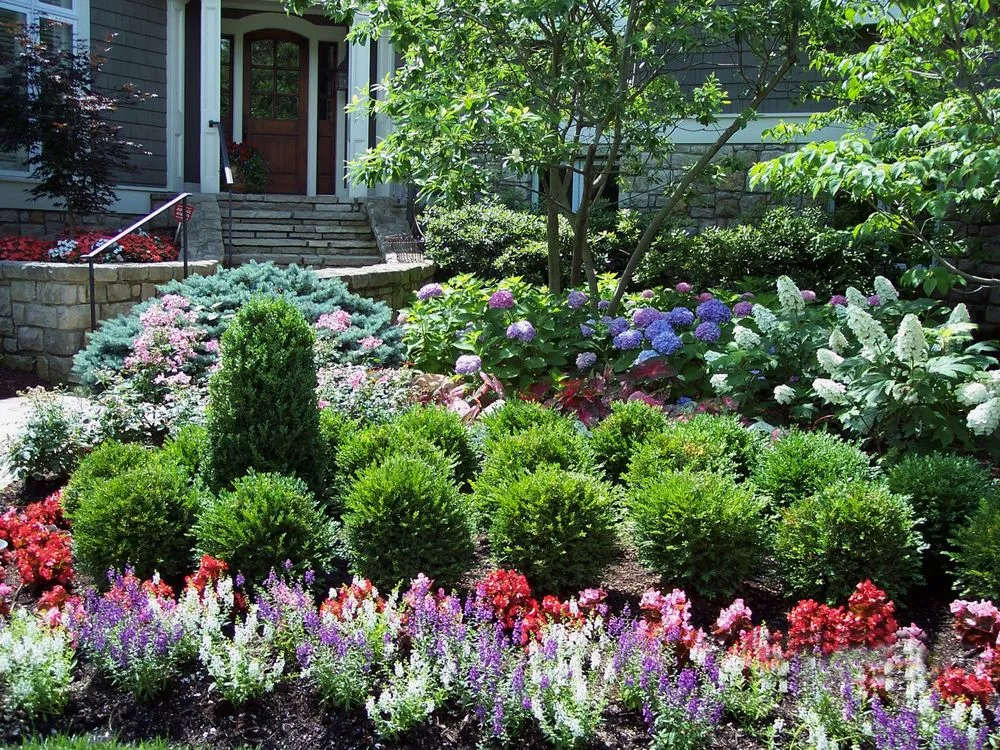 Trusted outdoor landscaping experts serving Kansas City, MO - Rosehill Gardens