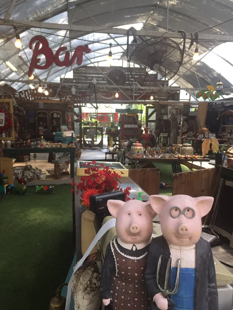 Local residential landscaping experts serving Tomball, TX - Rosehill Palms Landscaping & Garden Center